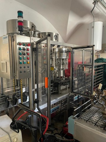 Used 2001 Filling Monoblock Alfatek 15.1.1 2.800 bph