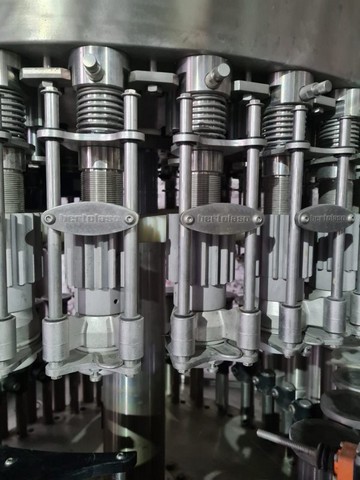 Used filling monoblock Bertolaso 30.4.4