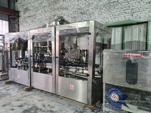 Used filling monoblock Bertolaso 30.4.4