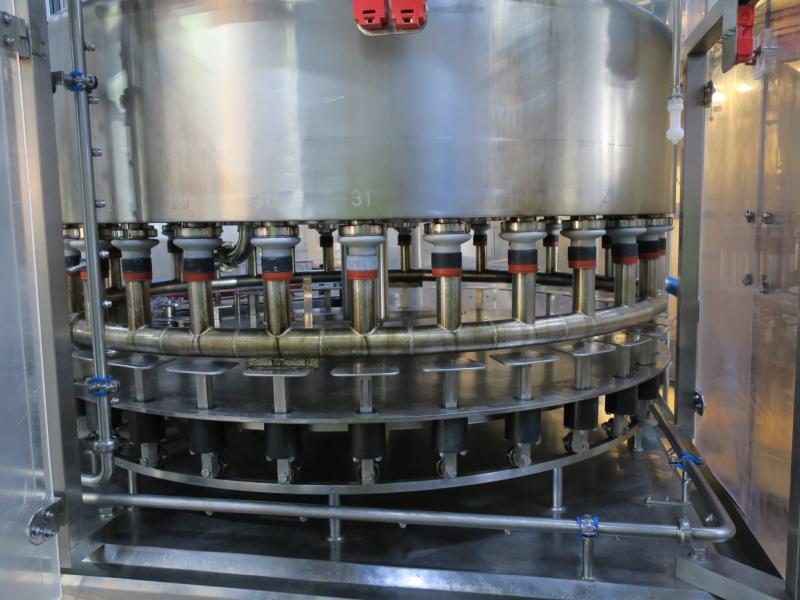 Linea di imbottigliamento Filmatic PET & HDPE Usata 12