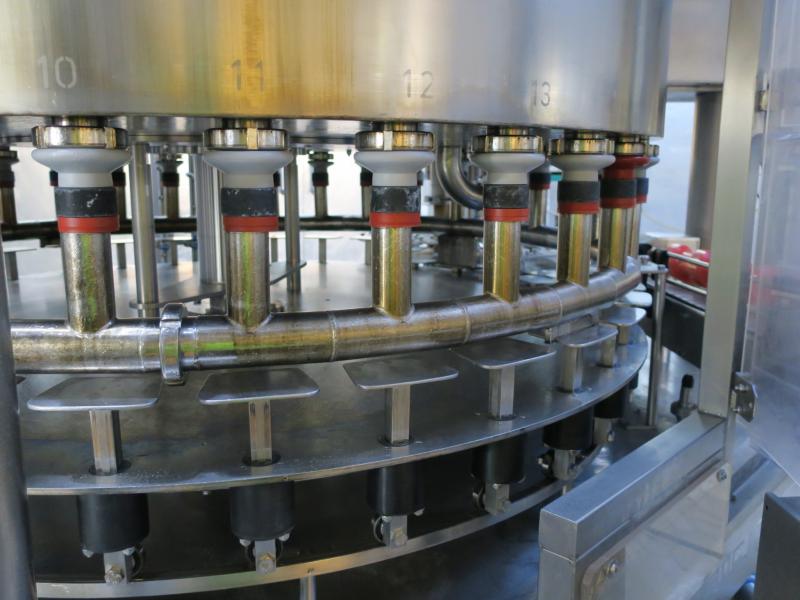 Linea di imbottigliamento Filmatic PET & HDPE Usata 13