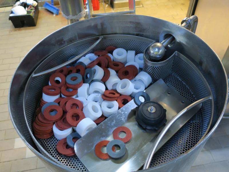 Linea di imbottigliamento Filmatic PET & HDPE Usata 2