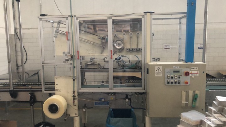 Used Complete Isobaric Bottling Line Pet & Glass bottles
