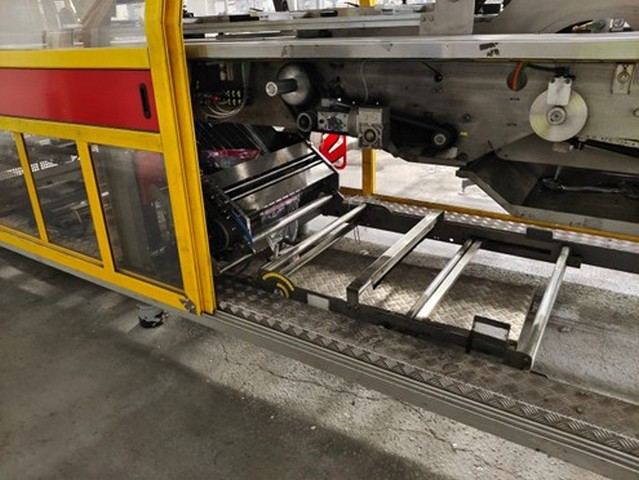 Used Shrink Wrapper SMI SK 300F