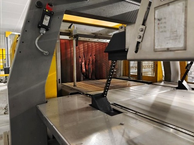 Used Shrink Wrapper SMI SK 300F
