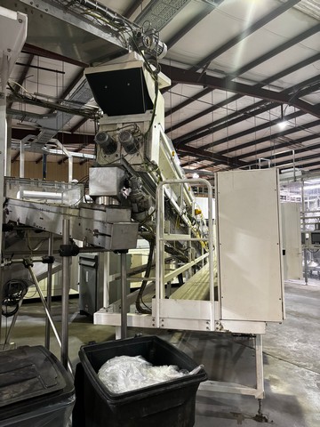 Used Complete Bottling Line KHS PET 54.000 bph 18