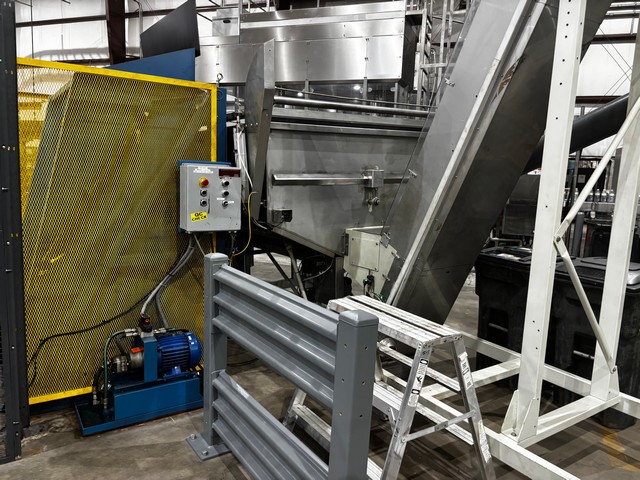 Used Complete Bottling Line KHS 43.000 bph 21