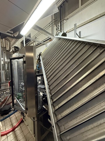 Nortan capsuling machine for sparkling wine capsule, pvc and polylaminate 3
