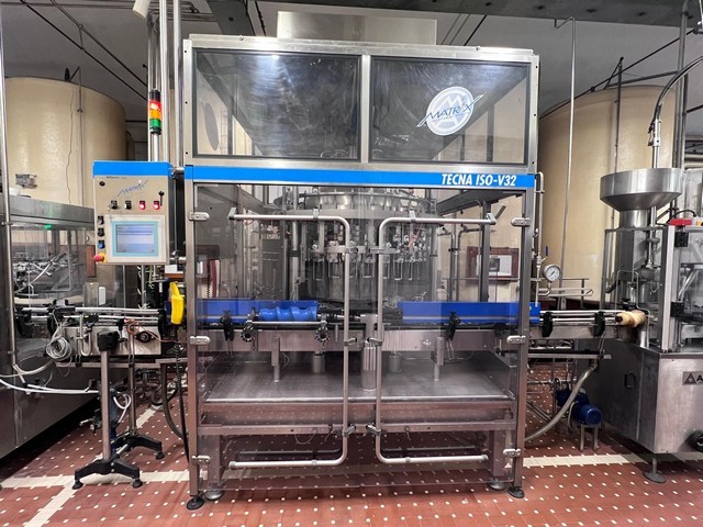 Matrix isobaric bottling line for glass | Elitekno Bottling Solutions