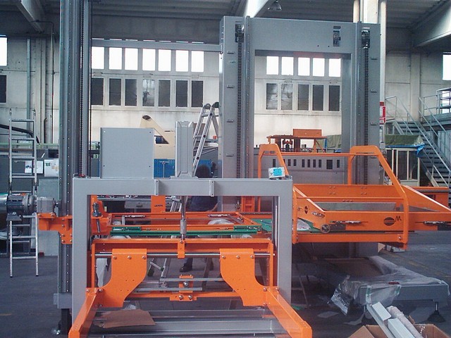 Used Mondo & Scaglione depalletizer 6