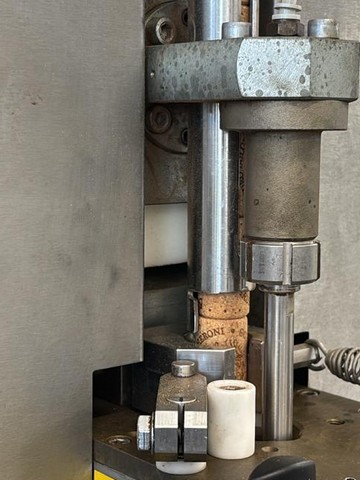 Used Alfatek bottling line for still wine 6