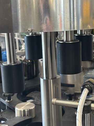 Used Alfatek bottling line for still wine 7