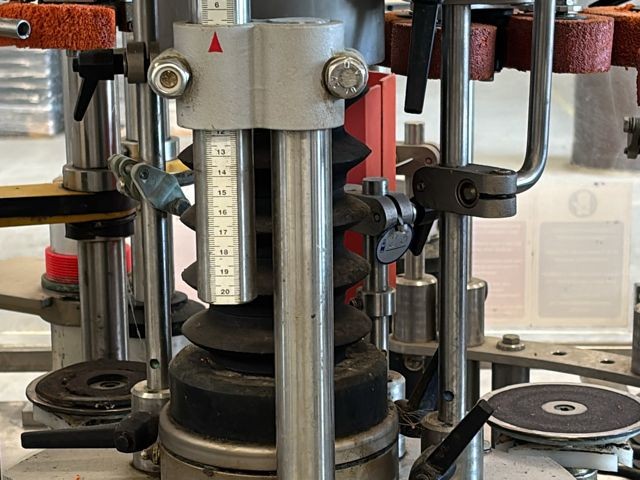 Used Alfatek bottling line for still wine 9