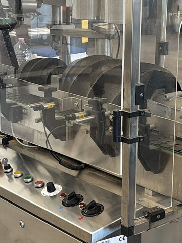 Used Alfatek bottling line for still wine 11