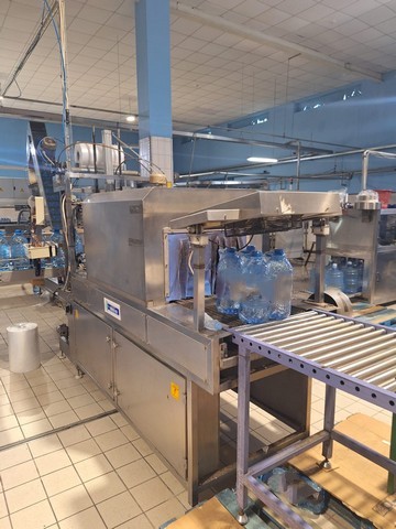 Used Kosme PET bottling line for water 12