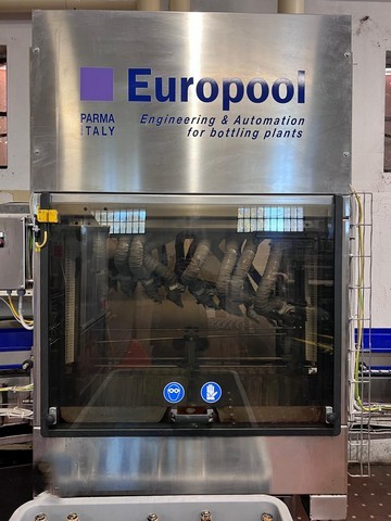 Matrix isobaric bottling line for glass 10