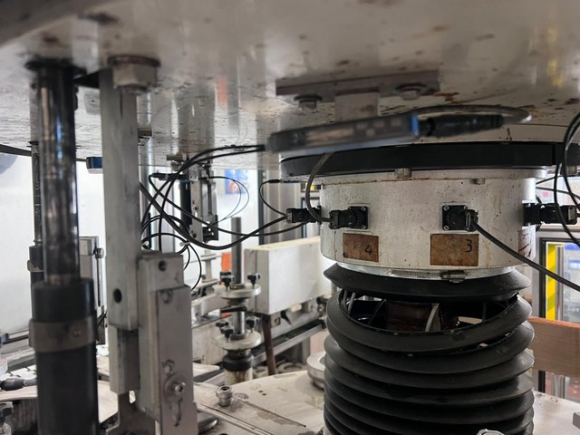 Matrix isobaric bottling line for glass | Elitekno Bottling Solutions