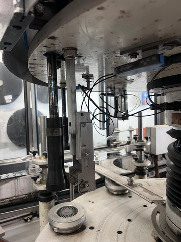 Matrix isobaric bottling line for glass 20