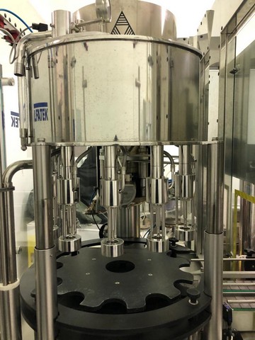 Used alfatek gravity 7.1 filling monoblock 4