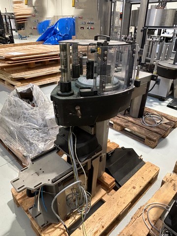 Used adhesive and cold glue Kube labeller 10