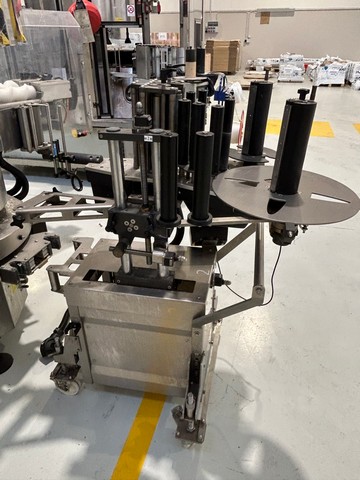 Used adhesive Makro labeller 13