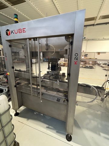 Used adhesive and cold glue Kube labeller 3