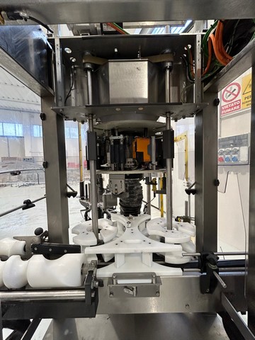 Used adhesive Makro labeller 5