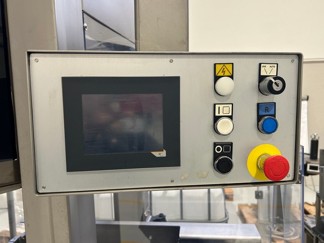 Used adhesive and cold glue Kube labeller 8
