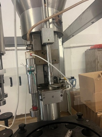 Used gravity filling triblock Clifom 9.9.1 8