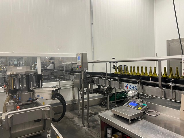 KHS used bottling line for glass 8