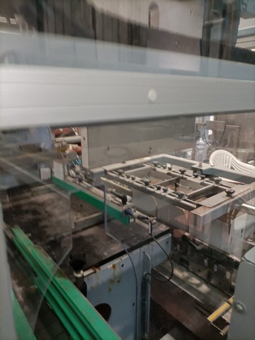 Used gravity glass bottling line 23