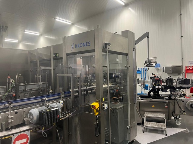 KHS used bottling line for glass 22