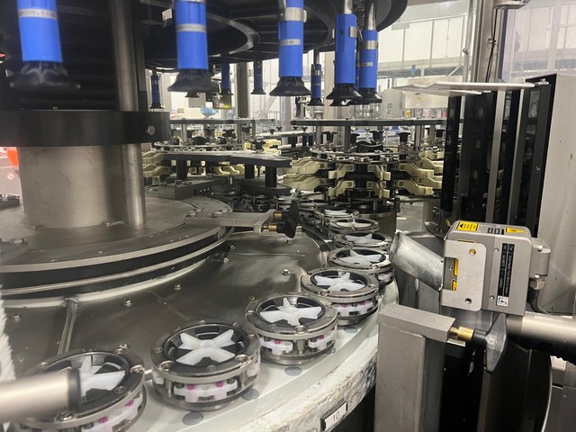 KHS used bottling line for glass 6