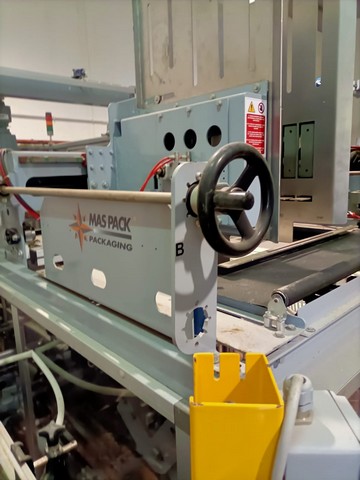 Used gravity glass bottling line 3