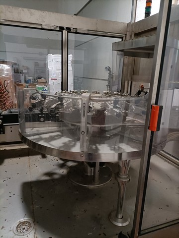 Used gravity glass bottling line 5