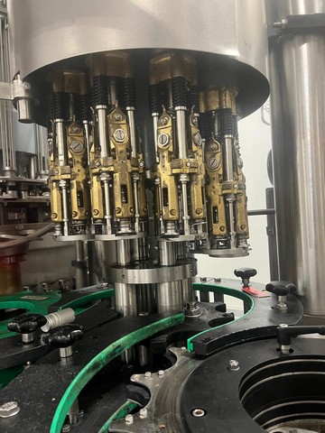 KHS used bottling line for glass 15