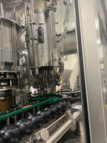 KHS used bottling line for glass 16