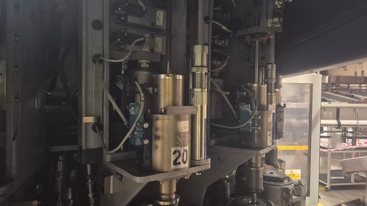 Used Sidel PET Blow Moulding Machine (24,000 bph) 3