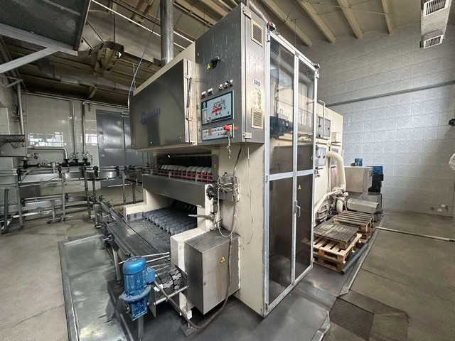 Used R. Bardi Macero bottle washer 6
