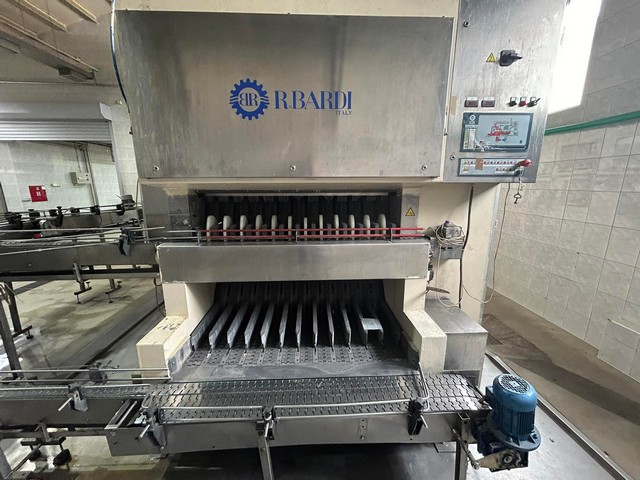 Used R. Bardi Macero bottle washer 8