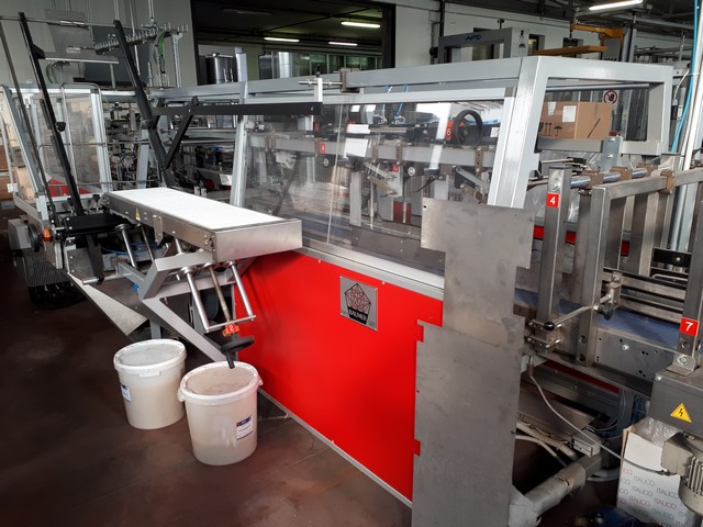 Used Gai bottling line for glass demijohns 13