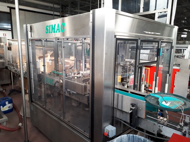 Used Gai bottling line for glass demijohns 4