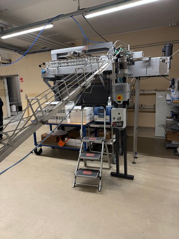 Used Wild Goose gravity canning line for beer 4