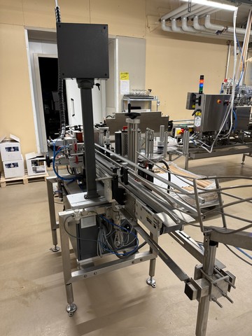 Used Wild Goose gravity canning line for beer 5