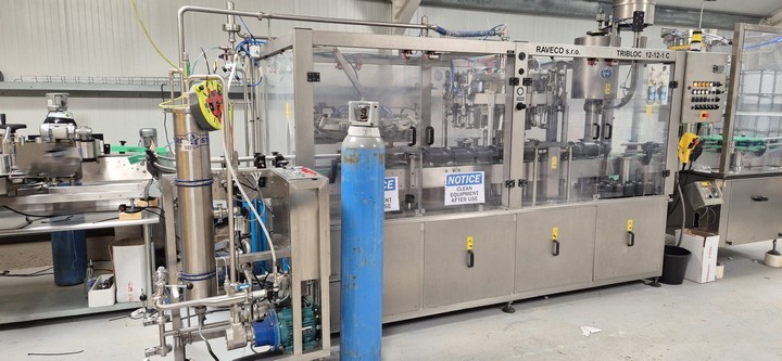 Used Raveco 12.12.1 isobaric filling triblock 3