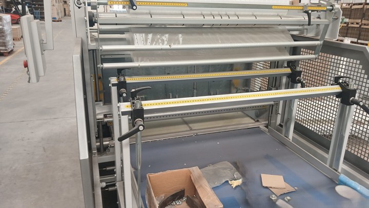 Used Smipack shrink wrapper 4