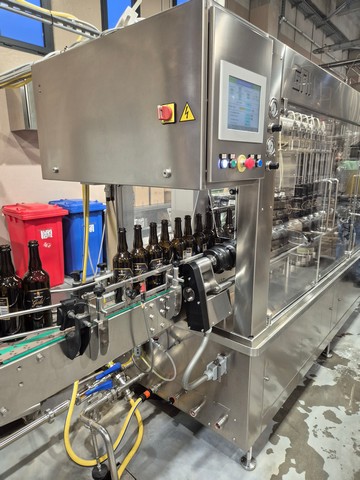 Monoblocco di riempimento lineare usato Gai per birra in vetro 6.6.1. 17