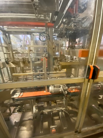Used glass bottling line for oil 21