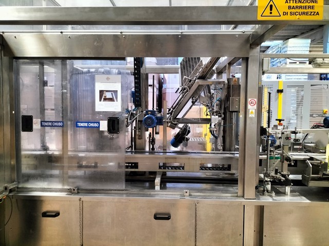 Used glass bottling line for oil