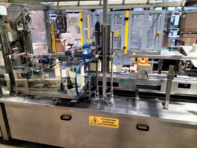 Used glass bottling line for oil 2